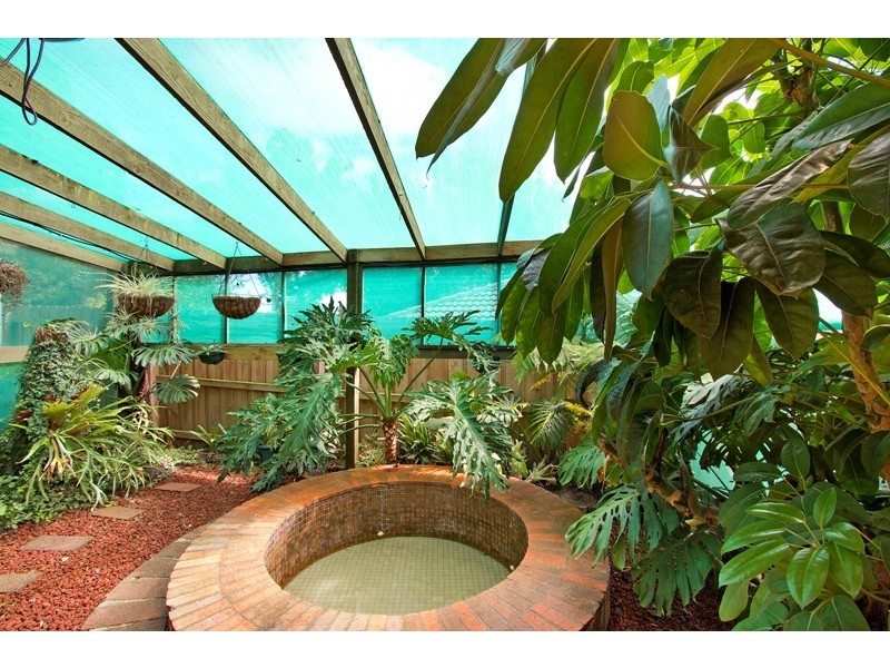 5 Grove End Road, Endeavour Hills VIC 3802