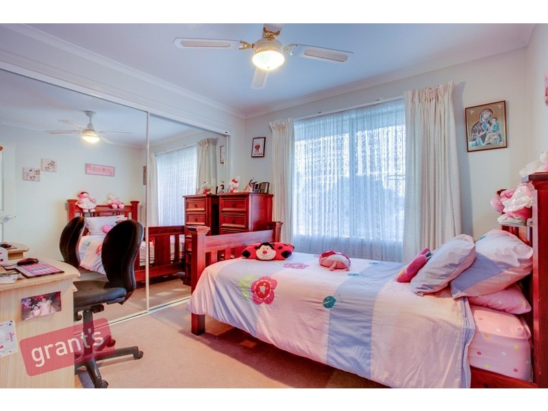 59 Sandalwood Drive, Narre Warren VIC 3805