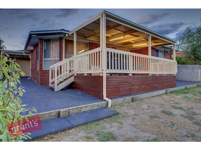 59 Sandalwood Drive, Narre Warren VIC 3805