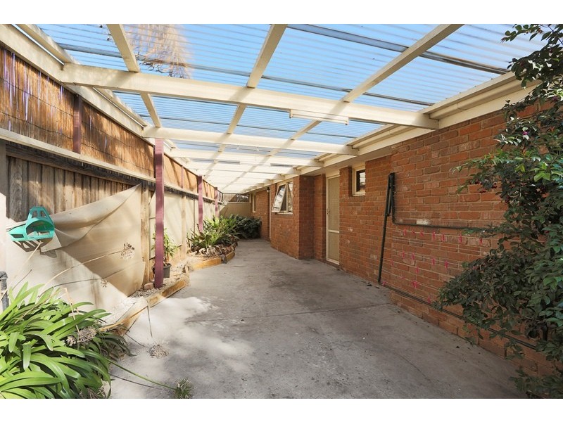 8 Rozzy Parade, Narre Warren VIC 3805