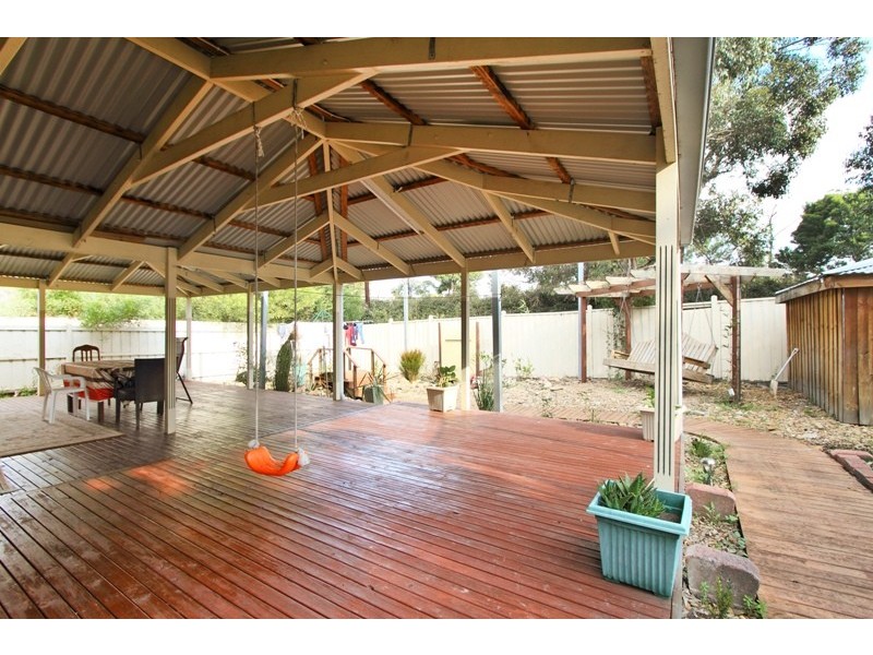 160 Sweeney Drive, Narre Warren VIC 3805