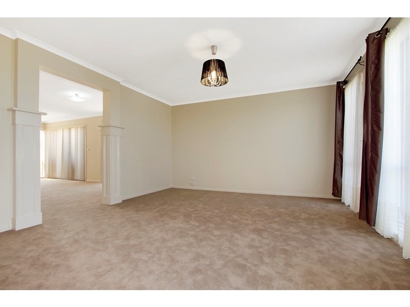 15  Lasiandra Circuit, Narre Warren VIC 3805