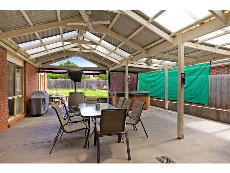 11 Pineview Court, Narre Warren South VIC 3805