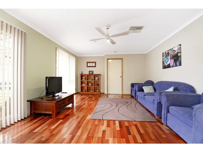 4 Dalbury Place, Narre Warren VIC 3805