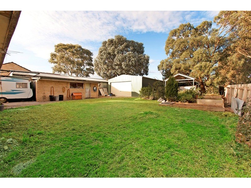 5 Coulson Avenue, Eumemmerring VIC 3177