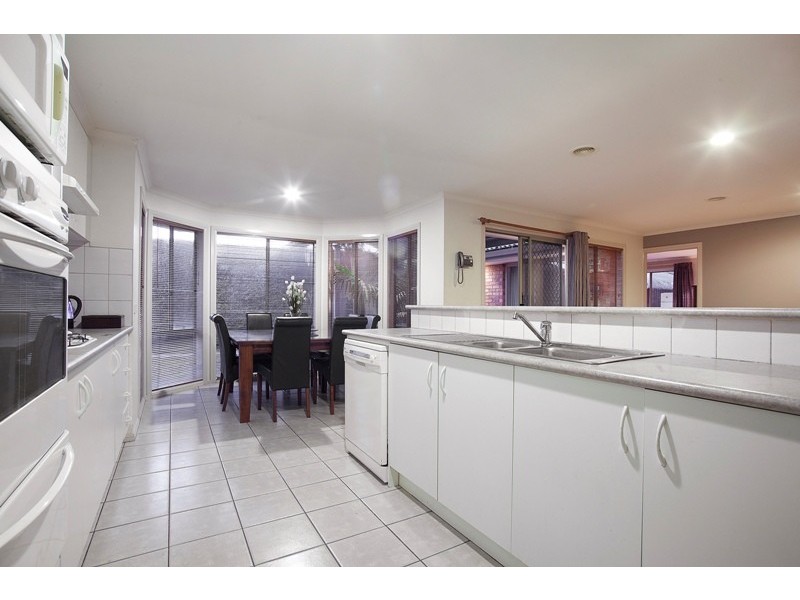 18 Somerset Court, Narre Warren South VIC 3805