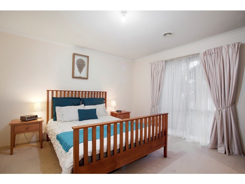 18 Somerset Court, Narre Warren South VIC 3805