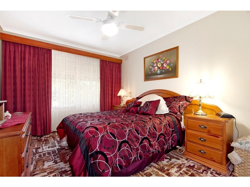 1 Viminalis Court, Endeavour Hills VIC 3802