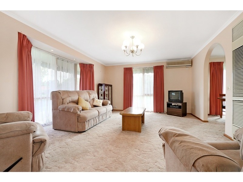 5 Rozzy Parade, Narre Warren VIC 3805