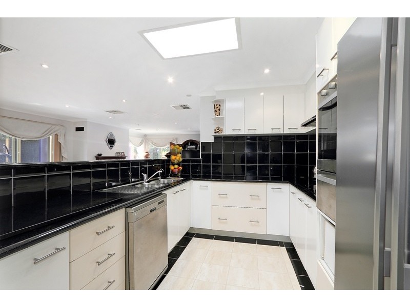 96 Kurrajong Road, Narre Warren VIC 3805