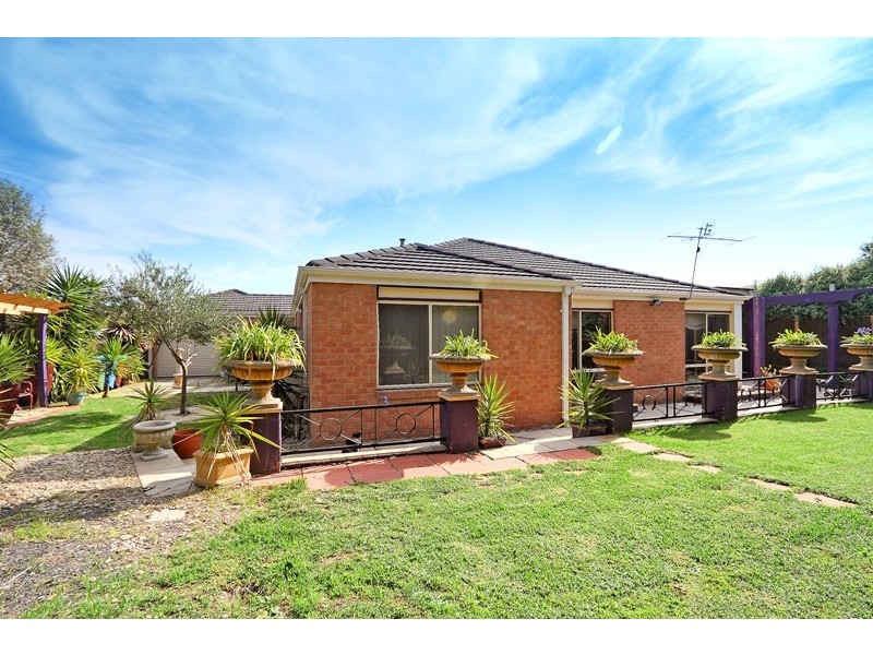 96 Kurrajong Road, Narre Warren VIC 3805