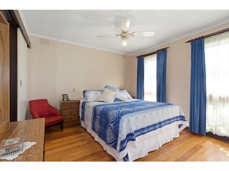 73 Aldridge Street, Endeavour Hills VIC 3802