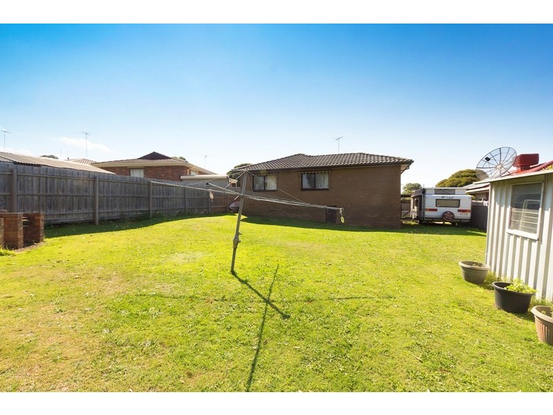 73 Aldridge Street, Endeavour Hills VIC 3802