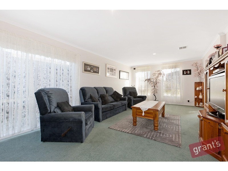 25 Beethoven Drive, Narre Warren South VIC 3805