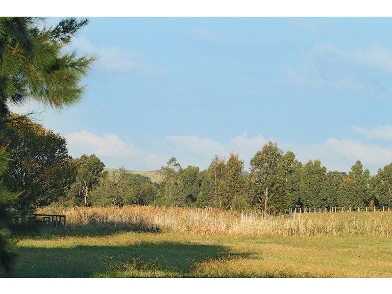 9 Heathdale Road, Narre Warren North VIC 3804