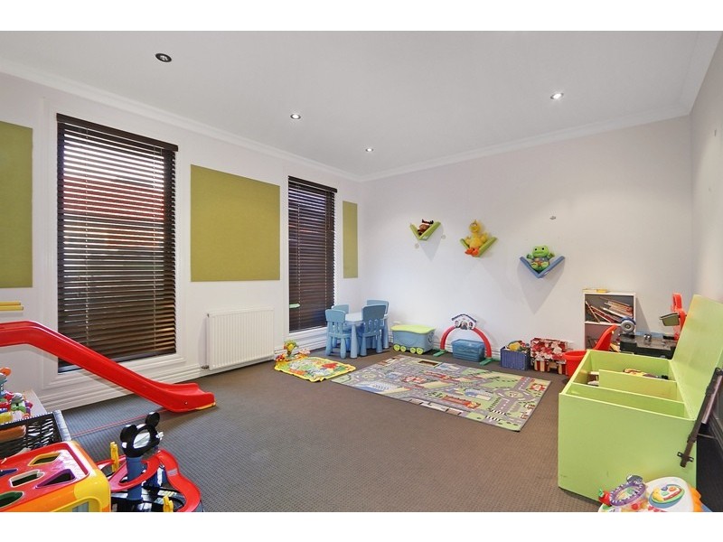 54 Kingdom Drive, Cranbourne VIC 3977