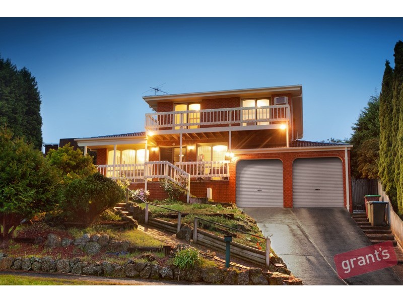 3 Morey Rise, Endeavour Hills VIC 3802