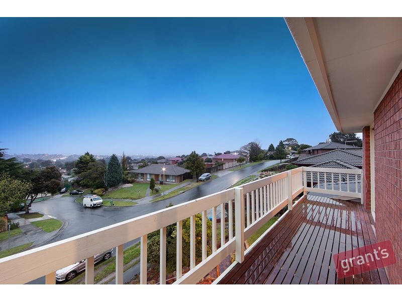 3 Morey Rise, Endeavour Hills VIC 3802