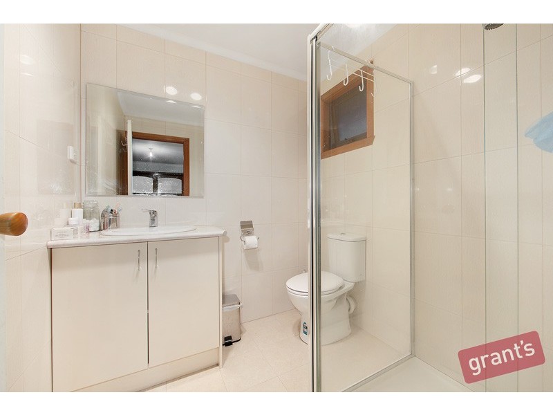 3 Morey Rise, Endeavour Hills VIC 3802