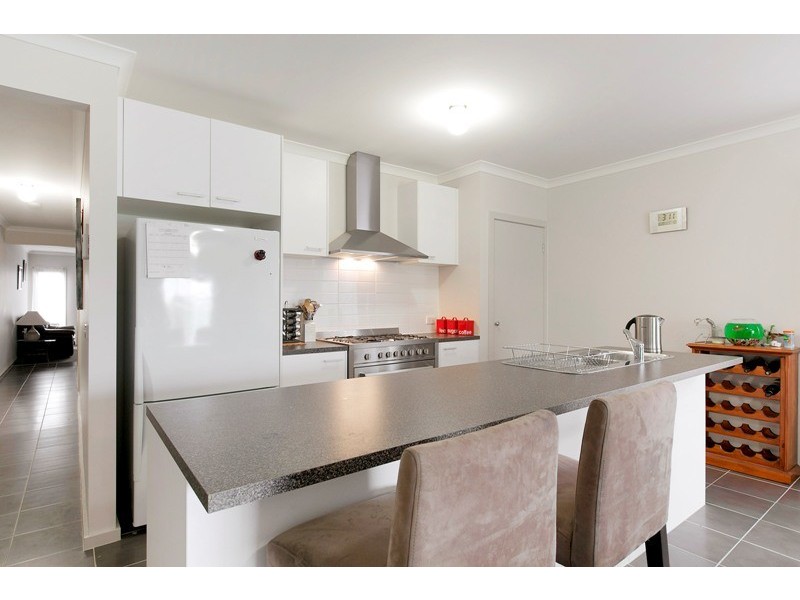 99 Sabel Drive, Cranbourne North VIC 3977