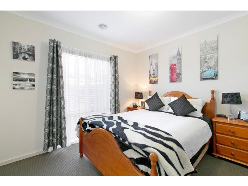 99 Sabel Drive, Cranbourne North VIC 3977