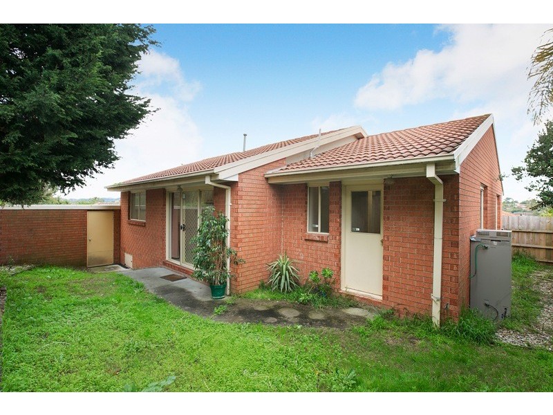 2/48 Preston Avenue, Endeavour Hills VIC 3802