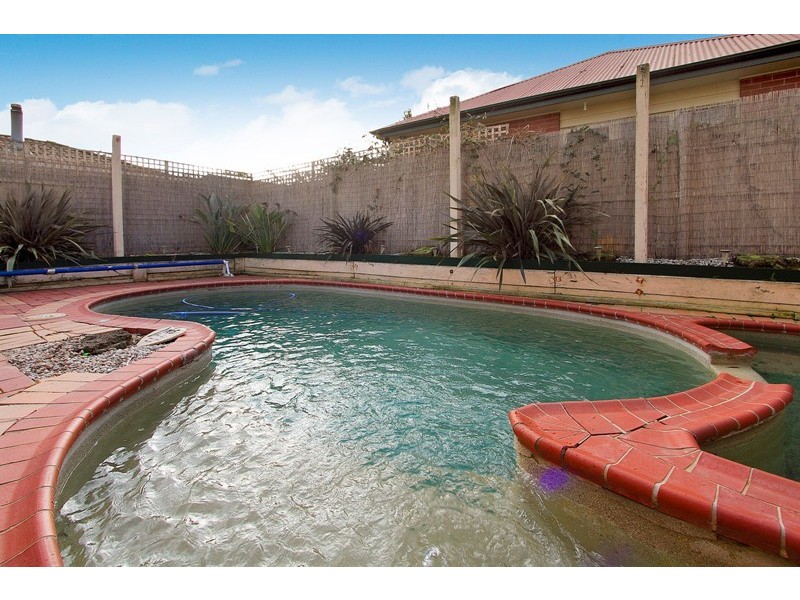 5 Ainsleigh Court, Narre Warren VIC 3805