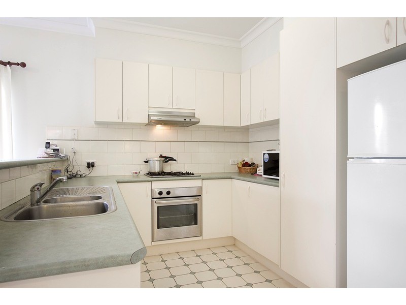 27 Hickory Drive, Narre Warren South VIC 3805