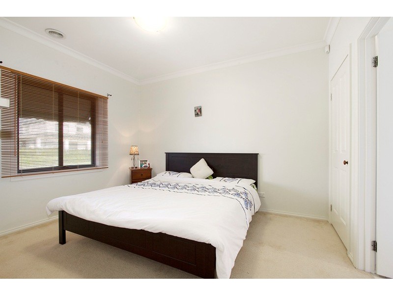 27 Hickory Drive, Narre Warren South VIC 3805