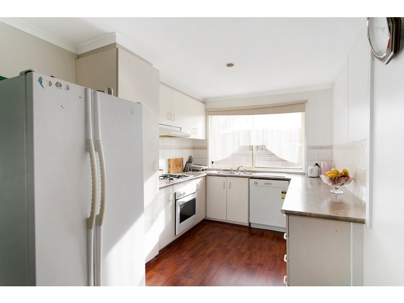 1 Emoh Close, Cranbourne VIC 3977