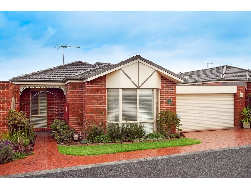 8/5-17 William Road, Berwick VIC 3806