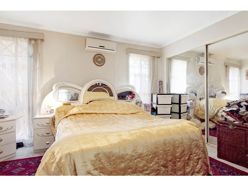 25 Maryrose Crescent, Endeavour Hills VIC 3802