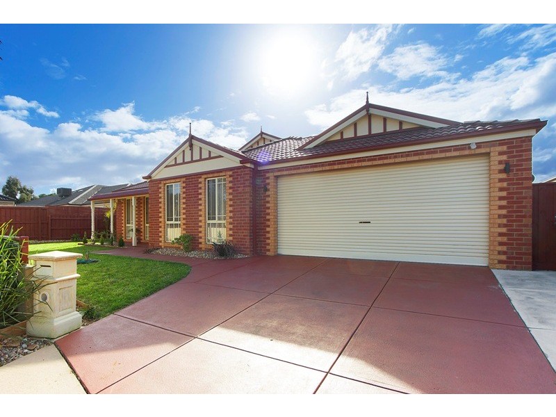 35 Astley Wynd, Lynbrook VIC 3975