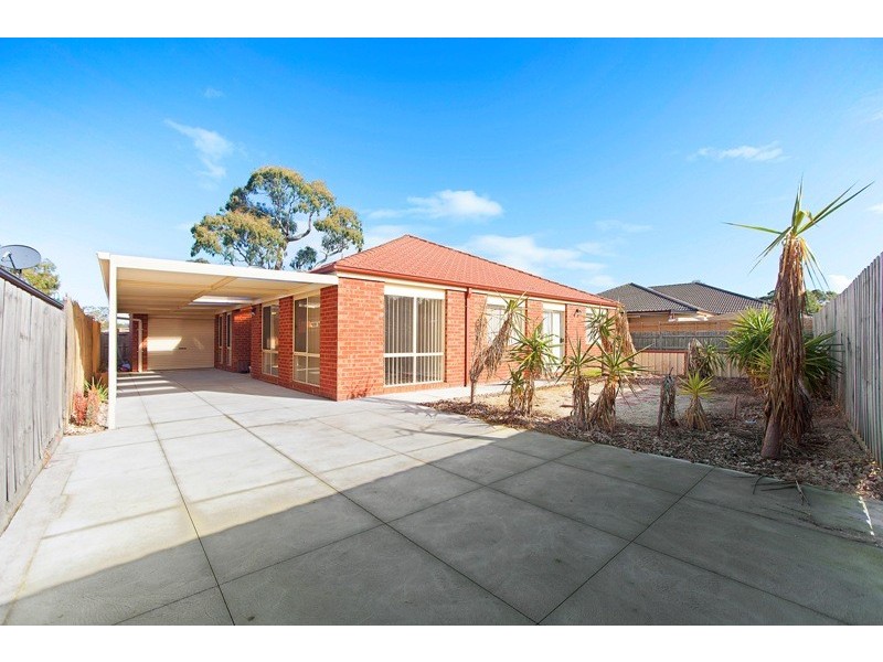 35 Astley Wynd, Lynbrook VIC 3975