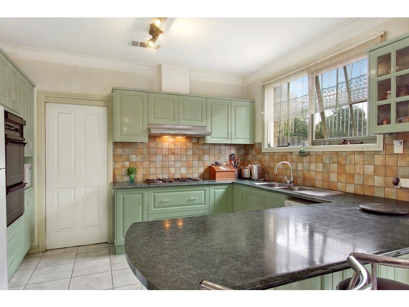39 George Chudleigh Drive, Hallam VIC 3803