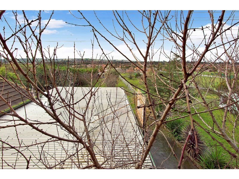 39 George Chudleigh Drive, Hallam VIC 3803