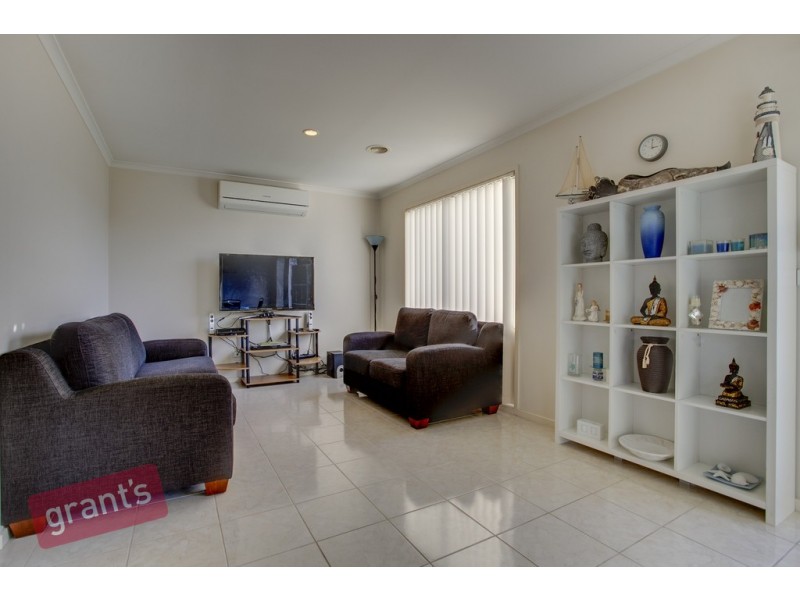 86 Harold Keys Drive, Narre Warren South VIC 3805