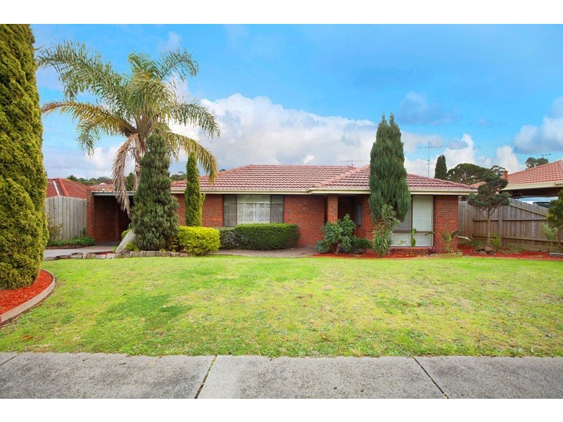 63 Sydney Parkinson Avenue, Endeavour Hills VIC 3802