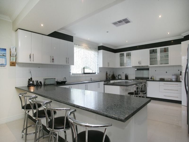 19 Sigvard Boulevard, Hallam VIC 3803