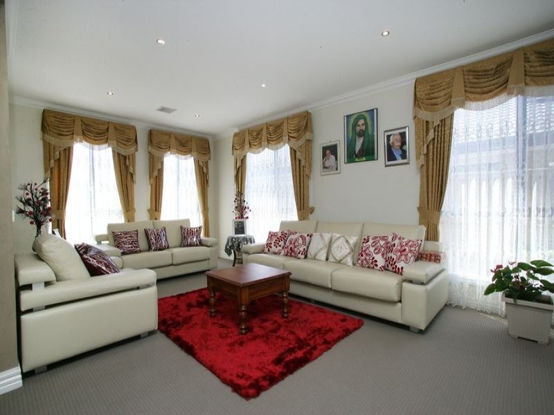 19 Sigvard Boulevard, Hallam VIC 3803