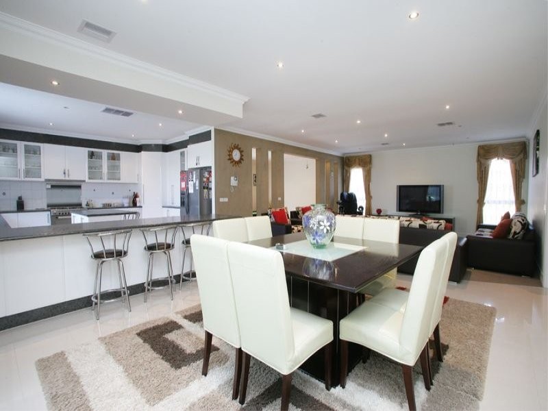 19 Sigvard Boulevard, Hallam VIC 3803