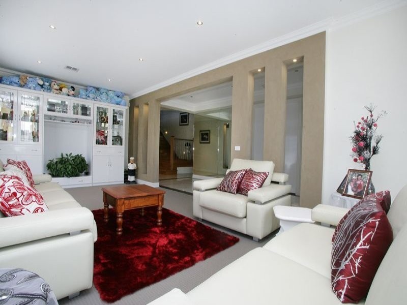 19 Sigvard Boulevard, Hallam VIC 3803