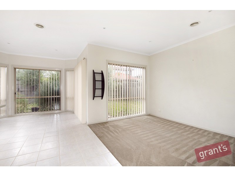 41 Amhurst Drive, Narre Warren South VIC 3805