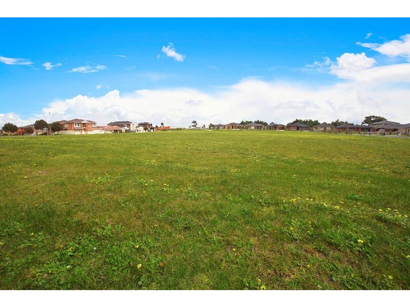 8A Kingsfield Crescent, Lynbrook VIC 3975