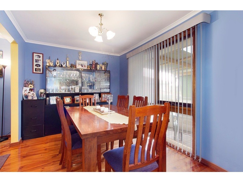 1 Antrim Close, Endeavour Hills VIC 3802