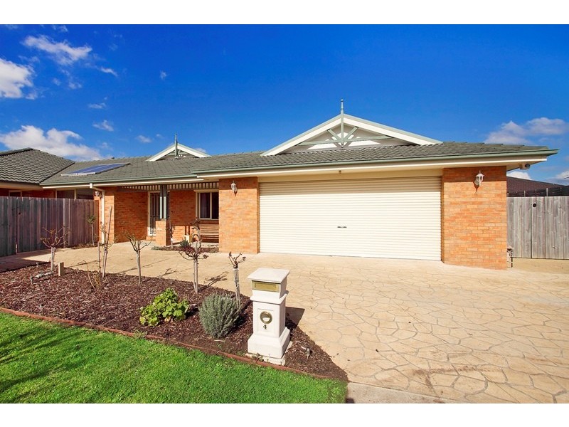 4 Medusa Court, Cranbourne VIC 3977