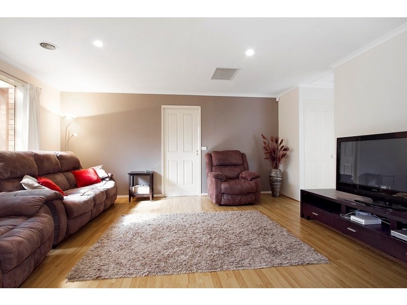 38 Wesley Drive, Narre Warren VIC 3805