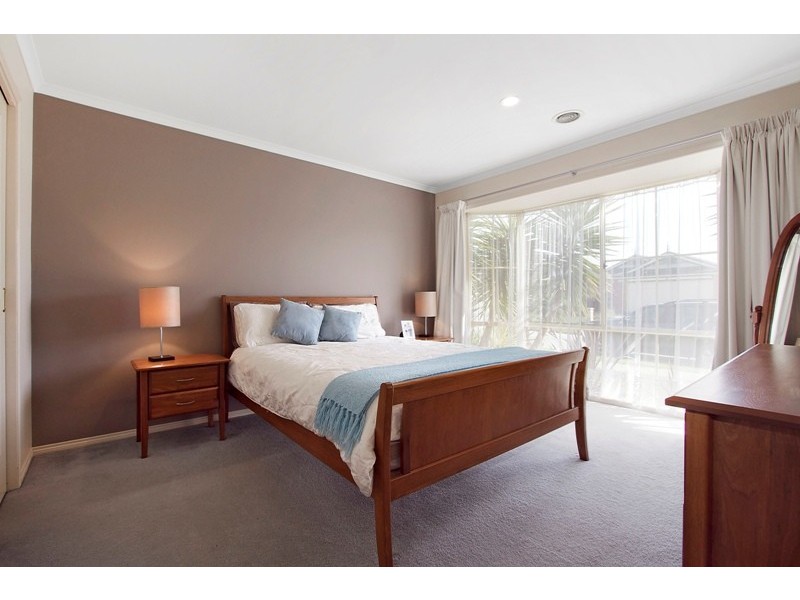 38 Wesley Drive, Narre Warren VIC 3805