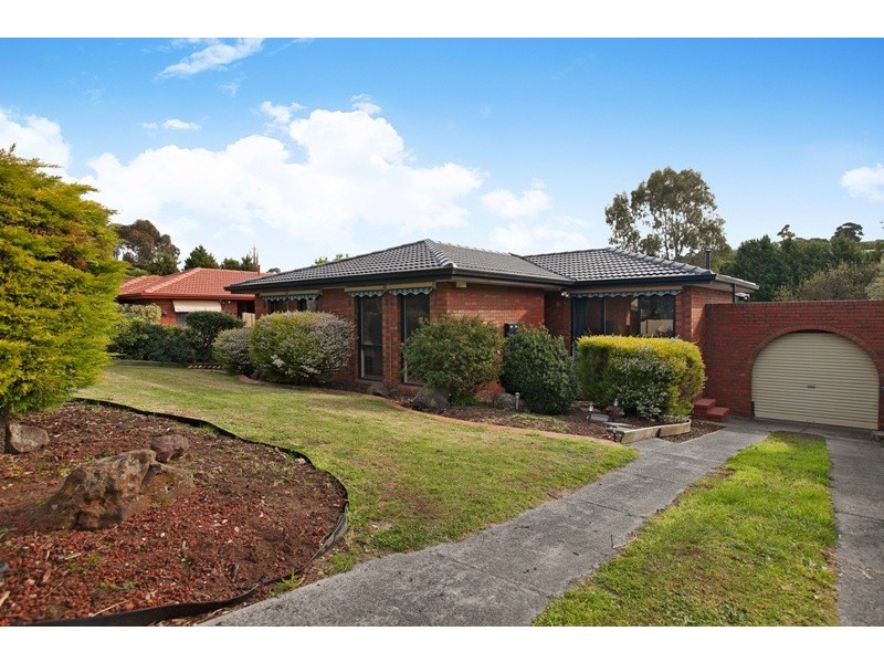 51 Sydney Parkinson Avenue, Endeavour Hills VIC 3802