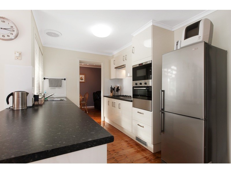 51 Sydney Parkinson Avenue, Endeavour Hills VIC 3802